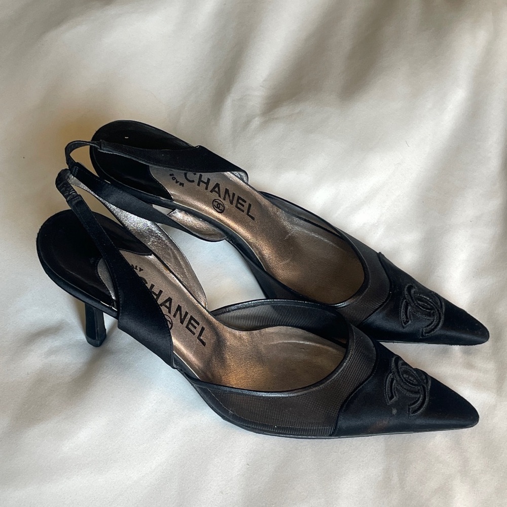 Chanel Vintage Black Slingback Pointed-Toe Heels with mesh
